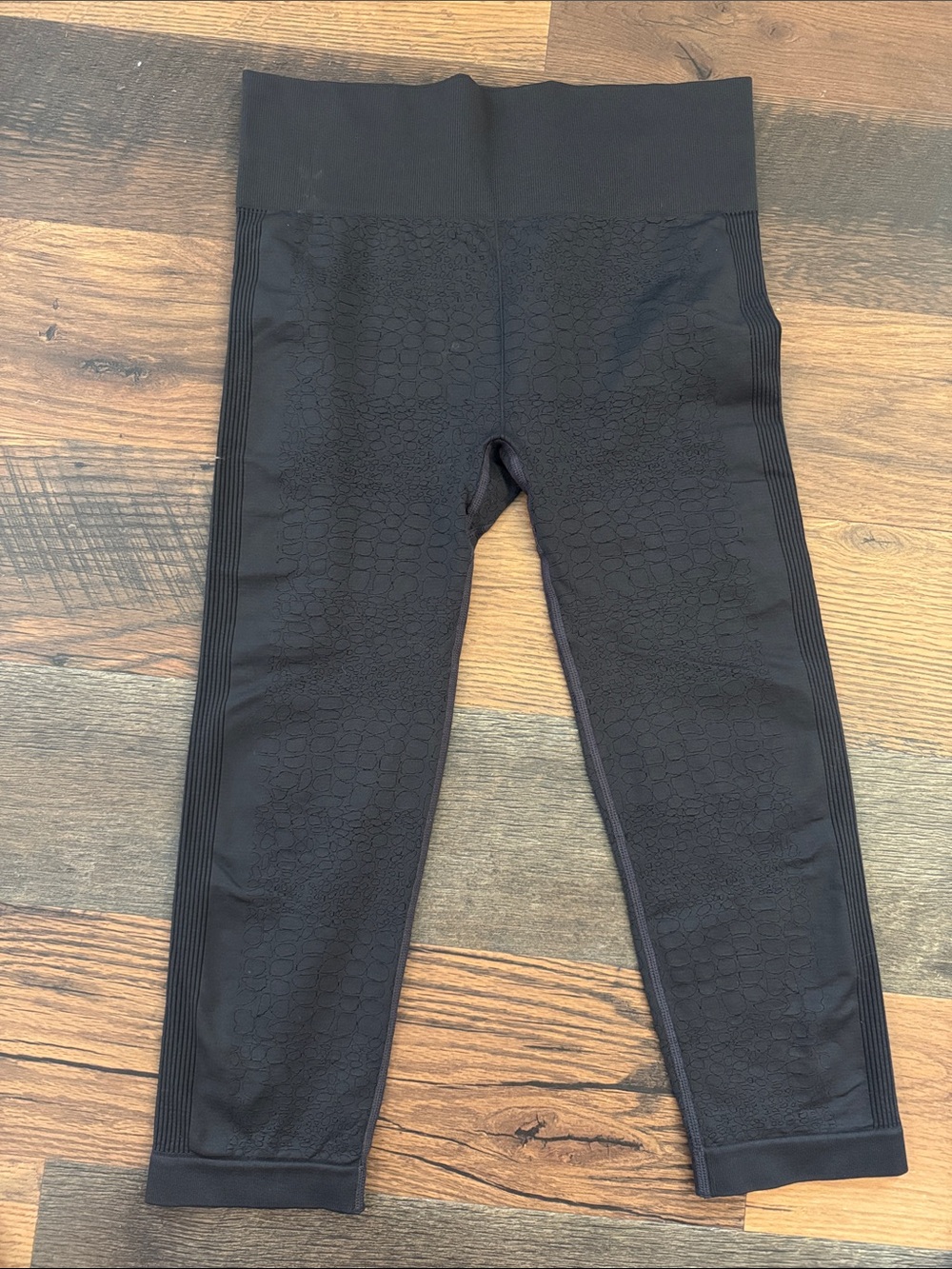 Women’s Fabletics Leggings-NEW